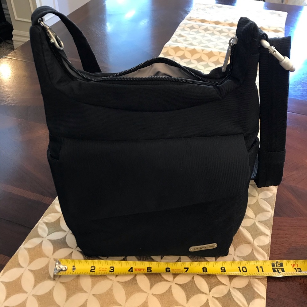 Travelon Crossbody antitheft travel bag